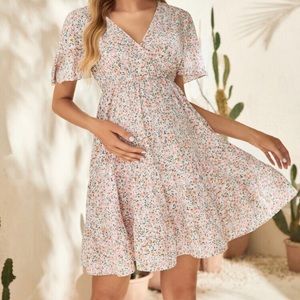 SHEIN Maternity Ditsy Floral Surplice Neck Dress
